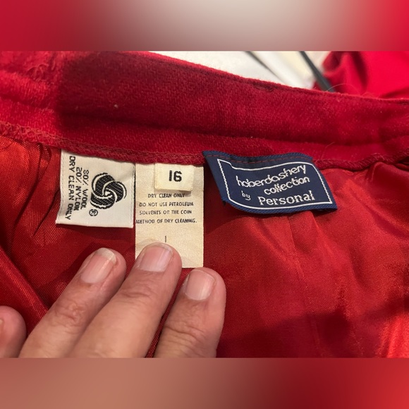 SOLD Vintage❤️ red blazer and matching pants - Picture 6 of 16